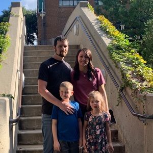 Meet your Posher, Lorrie